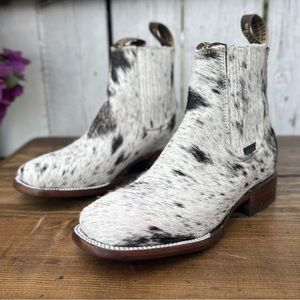 Women’s Cowhide Western Cowboy Booties